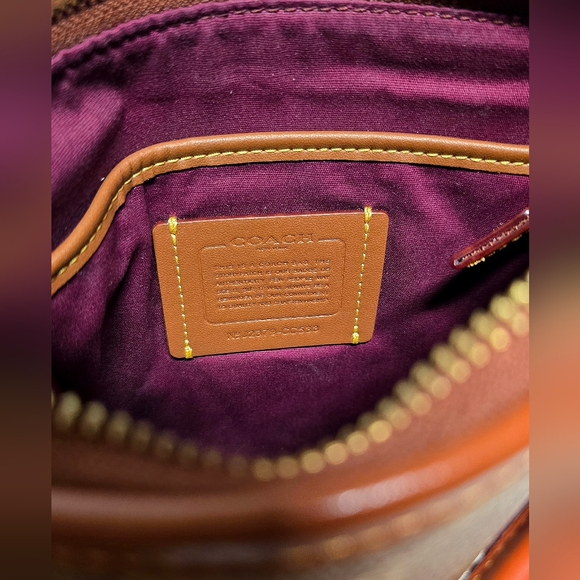 Coach - Brown Crossbody Bag - Picture 4 of 5